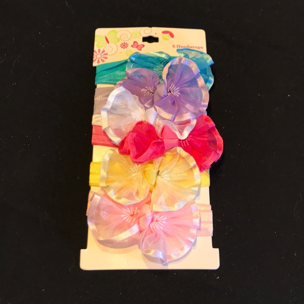 Brand new with out tags Infant headbands!